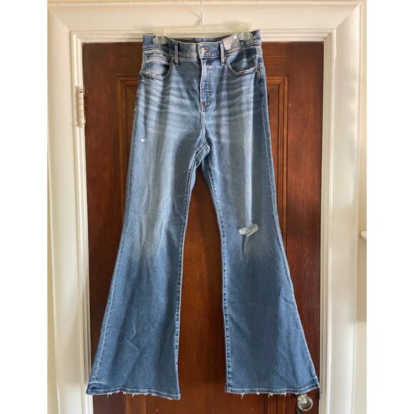 Express High Waisted Hyper Sculpt '70s Flare Jeans 10R - Picture 5 of 8